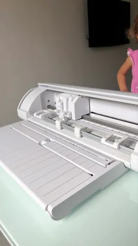 SILHOUETTE CAMEO 5