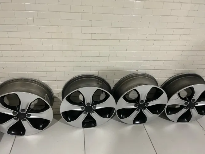 Rodas Jeep Compass 18 originais