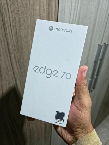 Motorola Edge 70 5G 256GB - Lacrado / Impecável