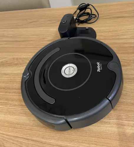 Vendo iRobot Roomba 614 - Robô Aspirador