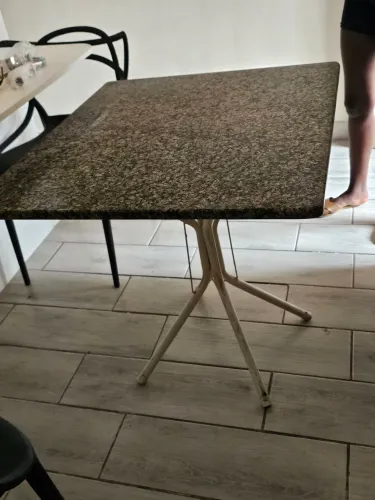 Mesa de granito
