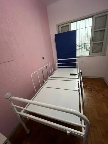Cama hospitalar elétrica