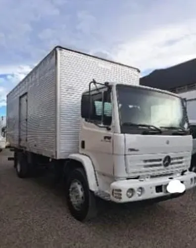 MERCEDES-BEZ 1718 BAU SECO ANO 2010 ( Transferência de dívida)