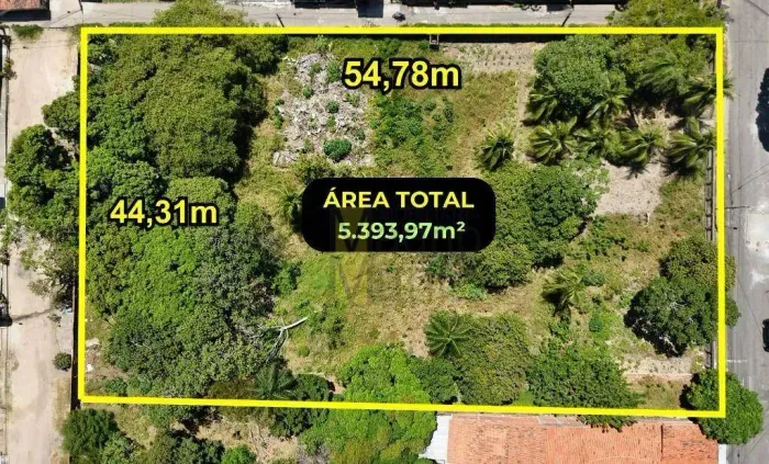 Terreno plano e murado à venda, 5.393,97m² por R$ 2.430.000 - Curió - Fortaleza/CE