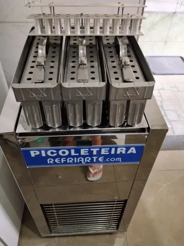 Máquina de picolé 