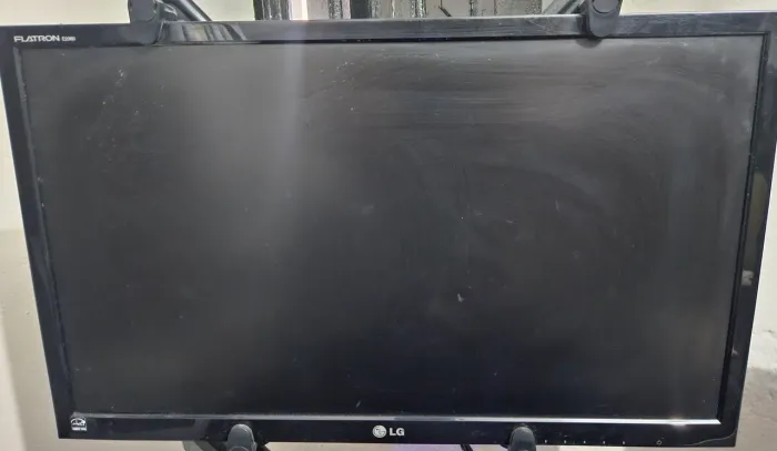 Monitor LG Flatron E2360 23" LED/LCD