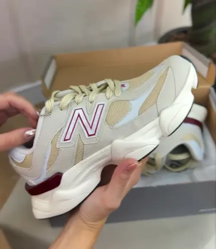 New balance detalhes bordo 35 e 37