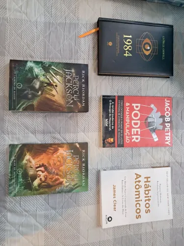 Miscelânea de livros