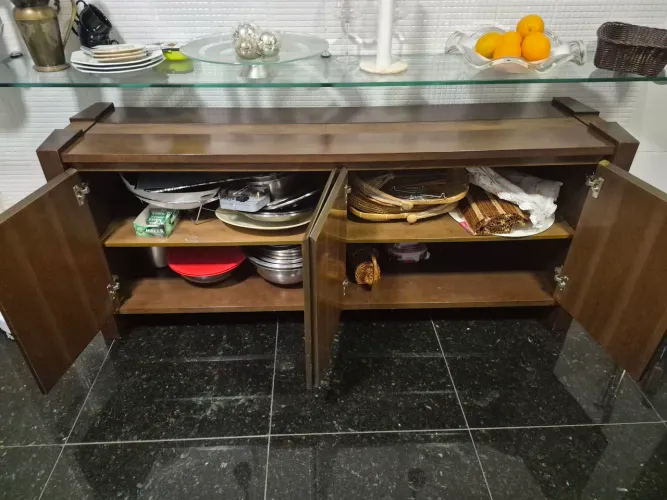Vendo armário de madeira