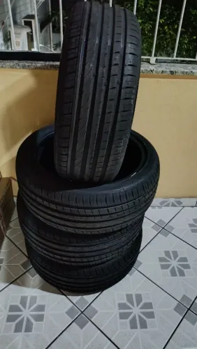 Pneus NOVOS nunca usados 205/45/R17