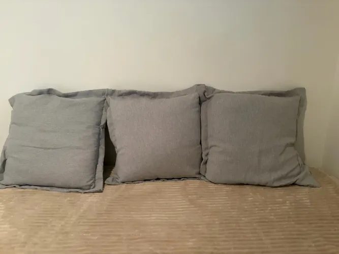 Kit com três almofadas