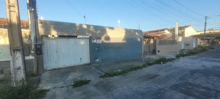 Casa à venda em Capuchinhos, Feira de Santana | 3 dorm. 4 banheiros