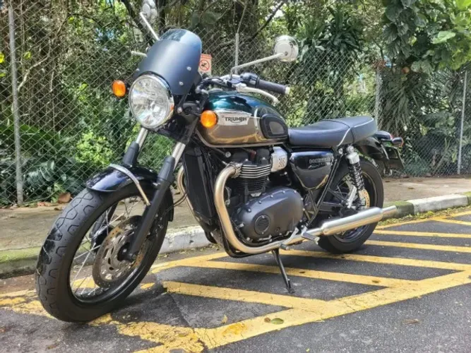 Triumph Bonneville T100 900cc 2024 Verde Stealth 