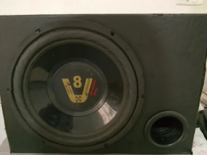 Caixa de som dutada 250w