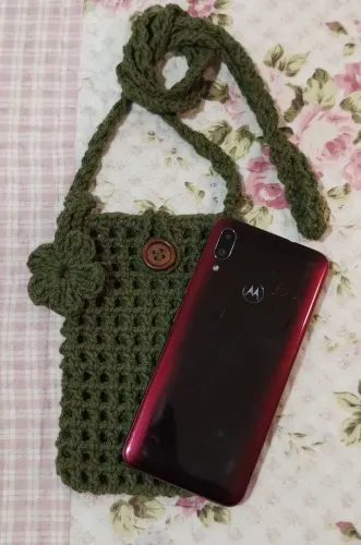 BOLSA PARA CELULAR EM CROCHÊ - VERDE MUSGO <br>