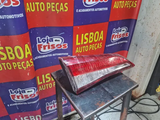Lanterna da tampa traseira yaris sedan 