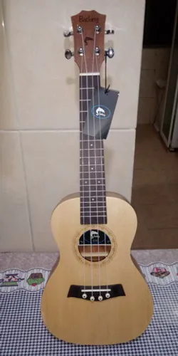 Ukulele Tenor profissionsl Batking tampo sólido em spruce  ñ Kala Shelby Tagima