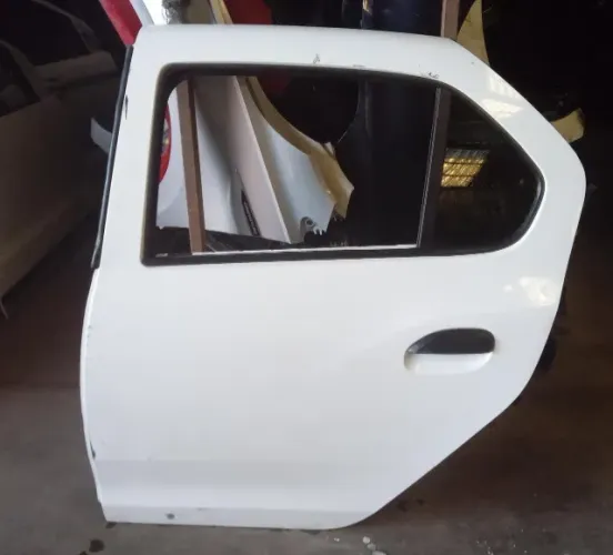 Porta traseira esquerda renault logan 2013 a 2022 Original