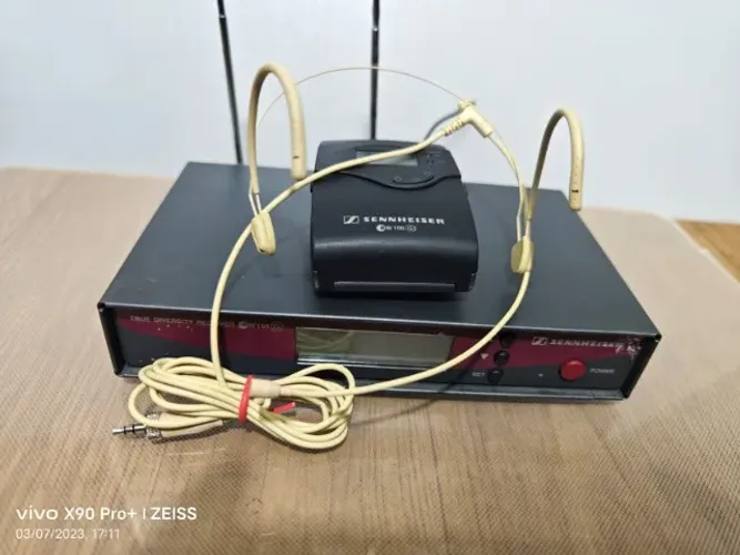 Transmissor Sem Fio Sennheiser Ew100-g2 Head Set 518/554 Mhz