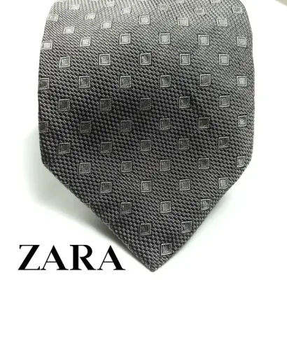 Gravata Zara ,Cinza de Seda Importada.