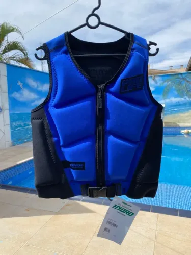 COLETE PRO LIFE HYDRO TAMANHO M