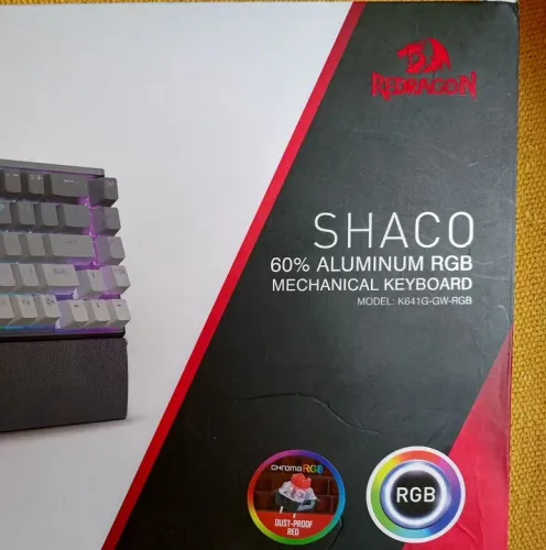 Teclado Gamer Redragon Shaco k641g 60% RGB - Novo