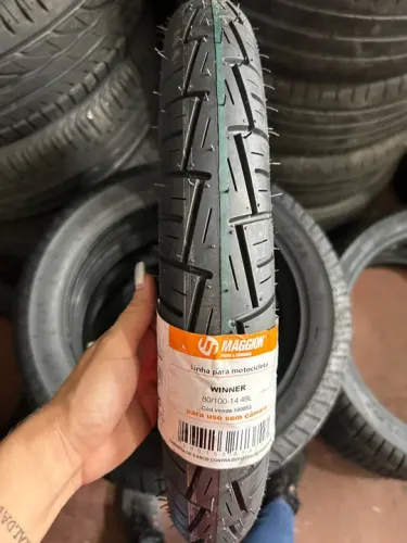 Pneu traseiro 80/100R14 traseiro BIZ SEM CAMARA
