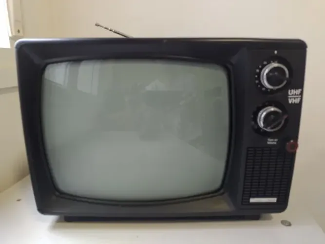 TV Silver Caolun UHF / VHF