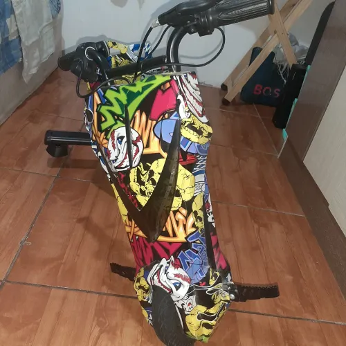 Triciclo elétrico