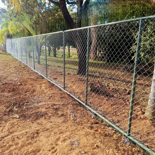 Alambrado cerca de tela Entrego instalado - Segurança e Durabilidade