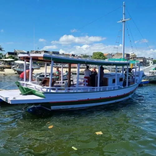 Alugo Escuna de 30 lugares em Salvador Bahia
