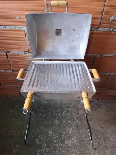 Churrasqueira Portátil de Alumínio medias novas