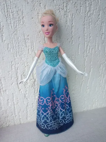 Boneca Cinderela - Princesa Disney Hasbro 