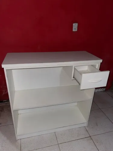 Balcão Branco com Gaveta
