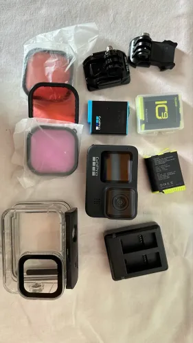 Câmera de ação GOPRO Hero 9 com acessórios 