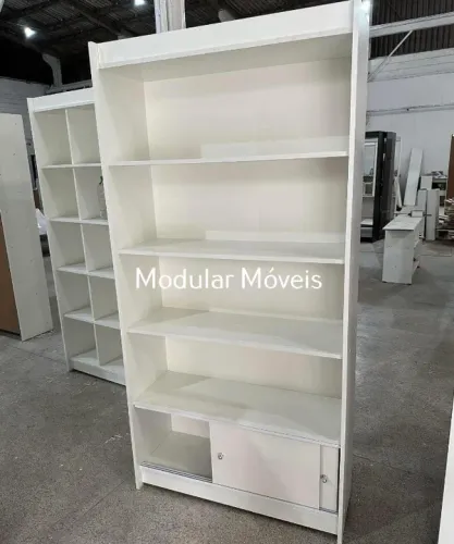 Prateleira Com Portinhas em MDF