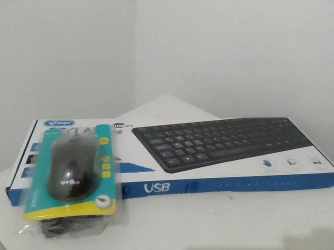 Kit Teclado e Mouse USB - Novos Lacrados!