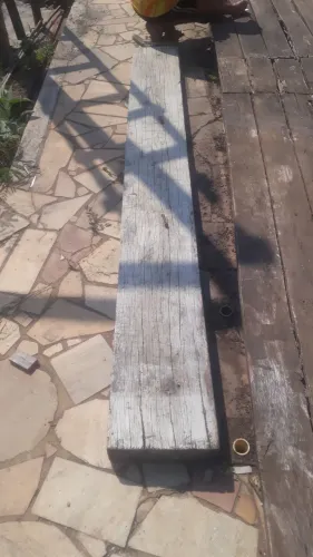 prancha de madeira macissa