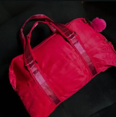 Bolsa esportiva com PomPom