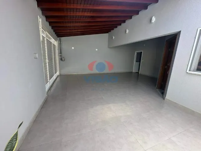 Casa à venda em Vila Verde, Indaiatuba (SP)  3 quartos, 1 suíte, 2 vagas | R$ 765.000,00