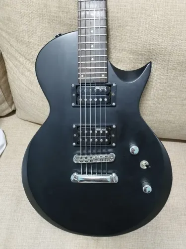 Guitarra LTD Les Paul 