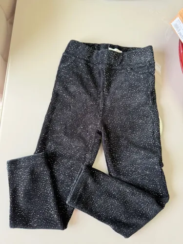 Calça infantil bem quentinha preta com brilho TAM 4