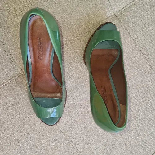 Sapatos Arezzo Verde