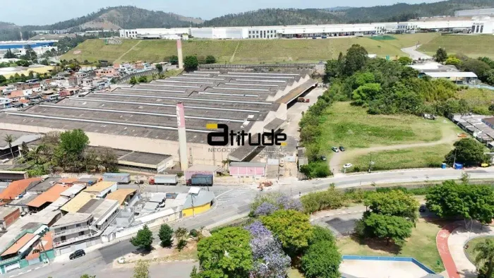 Galpão em Condomínio Fechado 7.500 m² para Locação em Jordaníssima CAJAMAS SP