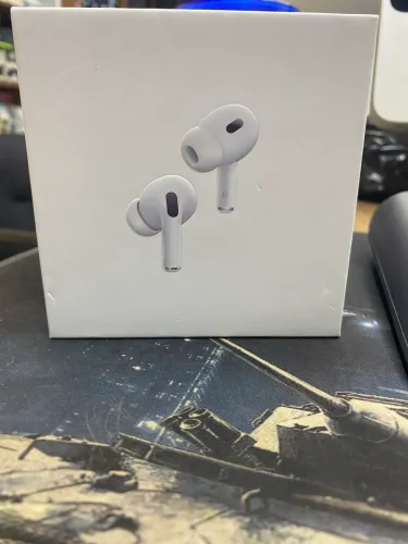 AirPods Pro 3 premium