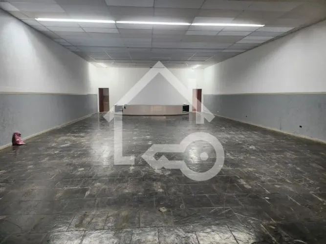 Galpão para venda ou locação no Parque das Américas, Mauá-SP: 350,00 m² de área disponível
