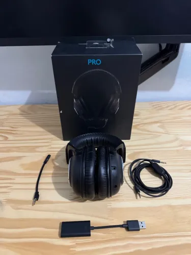 Headset Gamer Logitech PRO - COM FIO