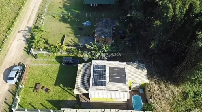 Residência Sustentável com Sistema Off-Grid e Lazer Completo - Limpa, Garopaba, SC