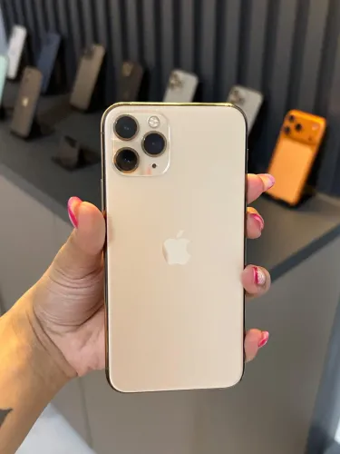 iPhone 11 pro 64 gigas gold