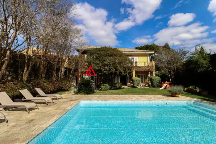 Casa Jardim Guedala - 1100 m² - 4 Suítes, 8 Banheiros, Academia, Piscina e 8 Vagas